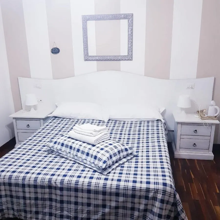 B&B Napoli Centrale Room&Jacuzzi Pensjonat Neapol