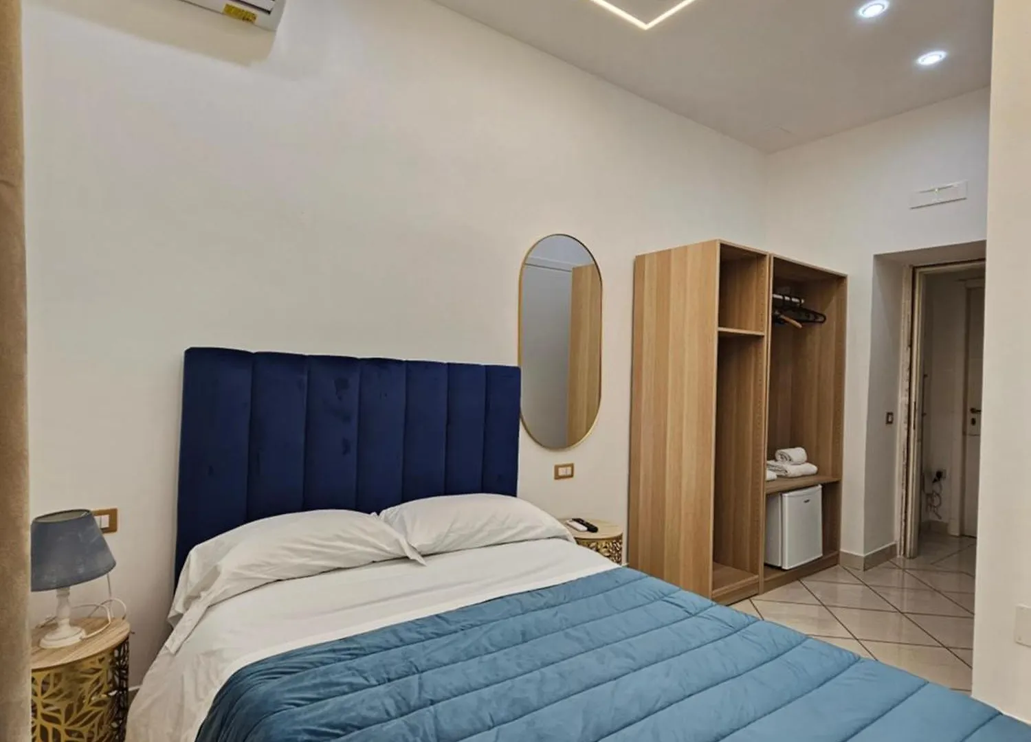 Pensjonat B&B Napoli Centrale Room&Jacuzzi