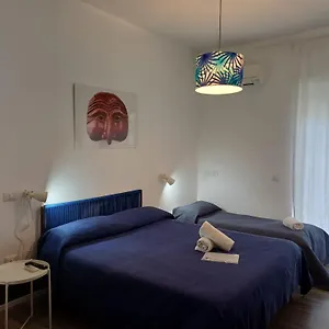 Panzió Nonna Pina Art, Nápoly