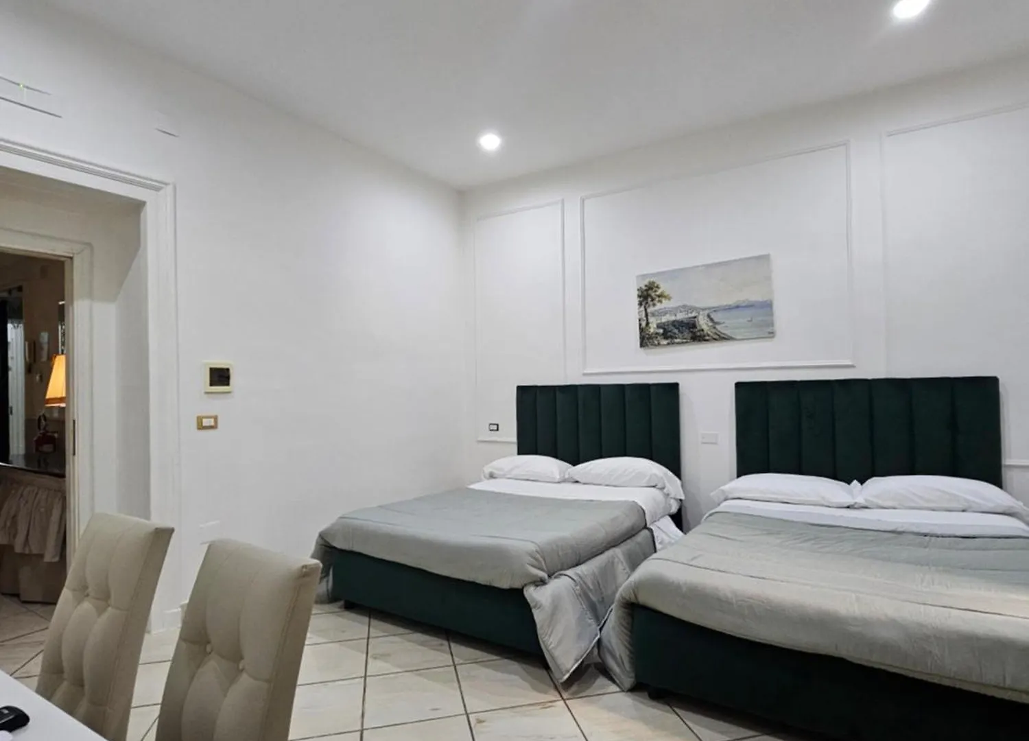 B&B Napoli Centrale Room&Jacuzzi 2*, Nápoly