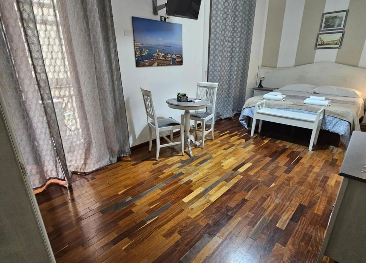 B&B Napoli Centrale Room&Jacuzzi Vendégház Nápoly